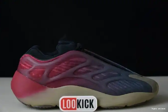 hype V3 Yeezy Fade GW1814 Adidas 700 Carbon 0528